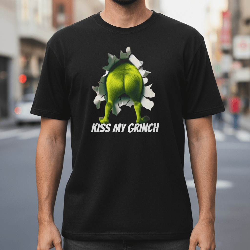 Kiss My Grinch T-Shirt - Lifestyle Foto mit frechem Grinch 3D Design